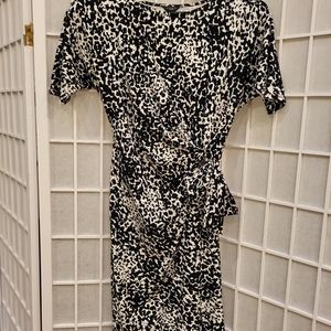 Ann Taylor Black & White Animal Print dress, size SP